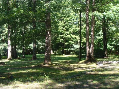 3057 King Billings Rd, Traphill, NC 28685 photo 2