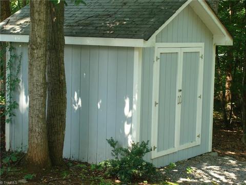 3057 King Billings Rd, Traphill, NC 28685 photo 4