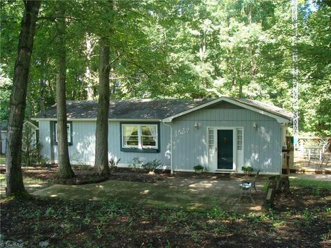 3057 King Billings Rd, Traphill, NC 28685 photo 3