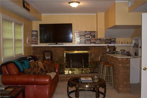 1320 Florida St, High Point, NC 27262 photo 9