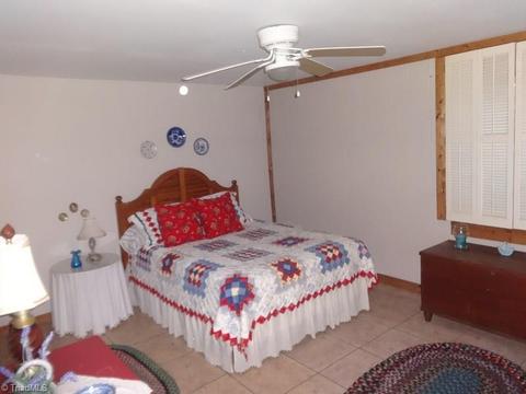 445 Panorama Dr, Fancy Gap, VA 24328 photo 9