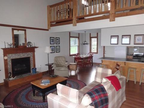 445 Panorama Dr, Fancy Gap, VA 24328 photo 3