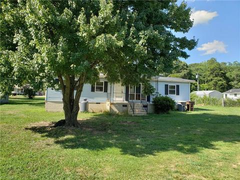 505 E 23rd St, Kannapolis, NC 28083 photo 2