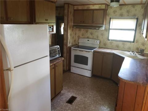 505 E 23rd St, Kannapolis, NC 28083 photo 10