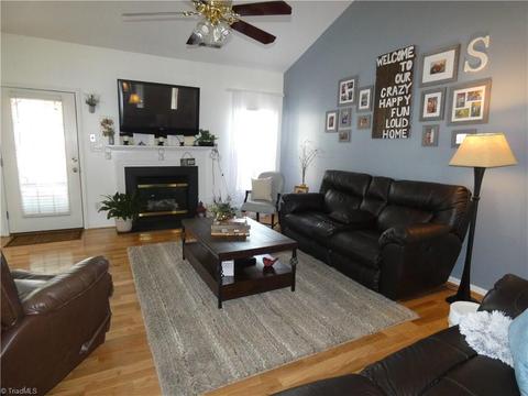 136 Willow Bend Dr, King, NC 27021 photo 4