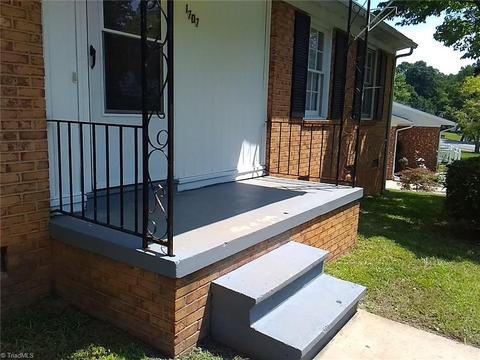 1707 Cedrow Dr, High Point, NC 27260 photo 2