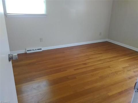 1707 Cedrow Dr, High Point, NC 27260 photo 9