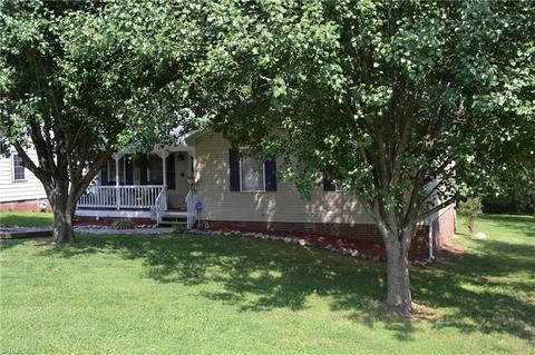2727 Joiner St, High Point, NC 27263 photo 2