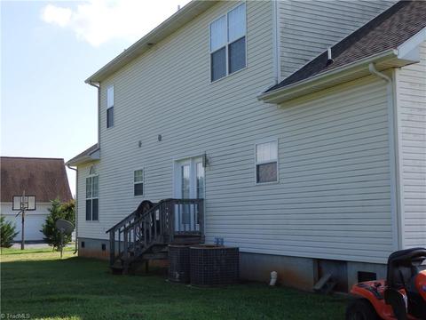 698 Wright Country Rd, Ramseur, NC 27316 photo 3