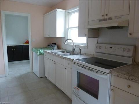 702 Gordon St, High Point, NC 27260 photo 8