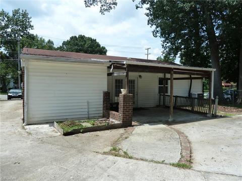 702 Gordon St, High Point, NC 27260 photo 2