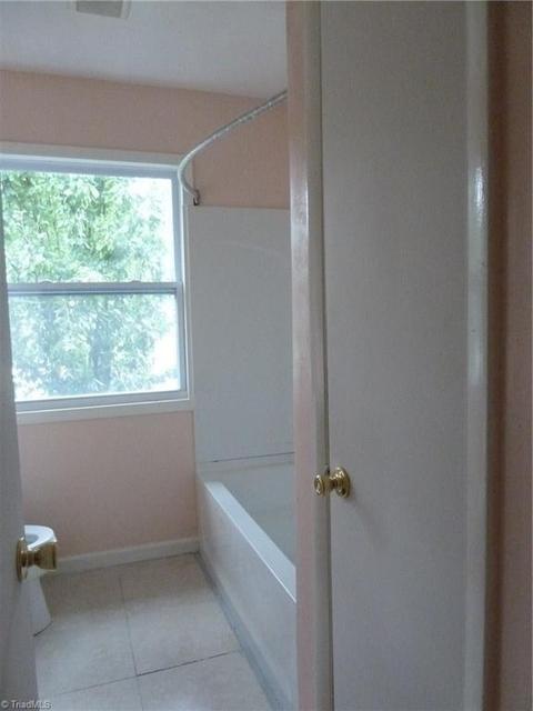 702 Gordon St, High Point, NC 27260 photo 10