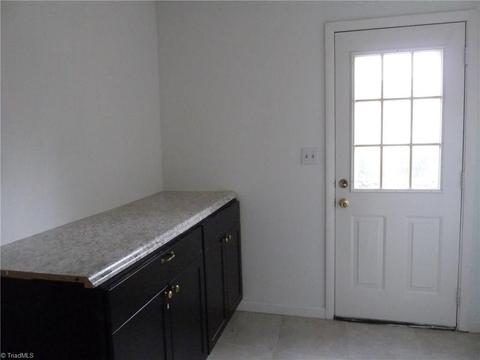 702 Gordon St, High Point, NC 27260 photo 18