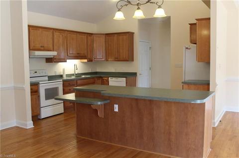 2450 Willard Rd, High Point, NC 27265 photo 3