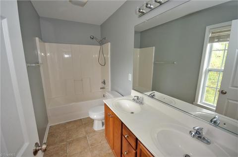 618 Three Oaks Dr, High Point, NC 27265 photo 18