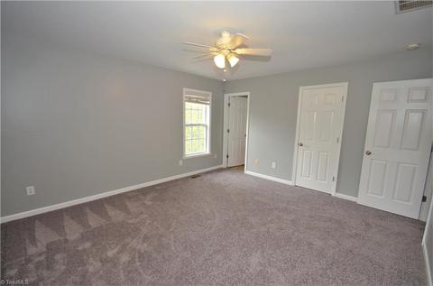 618 Three Oaks Dr, High Point, NC 27265 photo 16