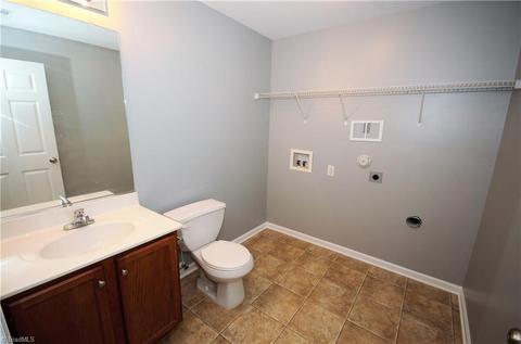 618 Three Oaks Dr, High Point, NC 27265 photo 23