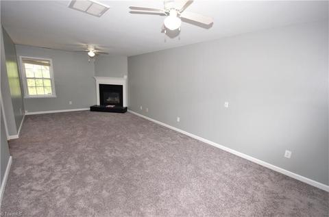 618 Three Oaks Dr, High Point, NC 27265 photo 24