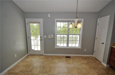 618 Three Oaks Dr, High Point, NC 27265 photo 11