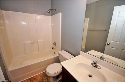 618 Three Oaks Dr, High Point, NC 27265 photo 14