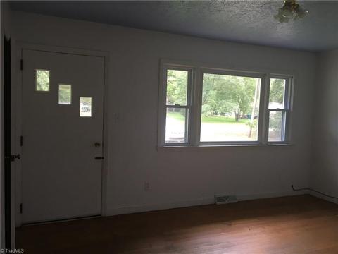 754 Summit Loop, Eden, NC 27288 photo 2
