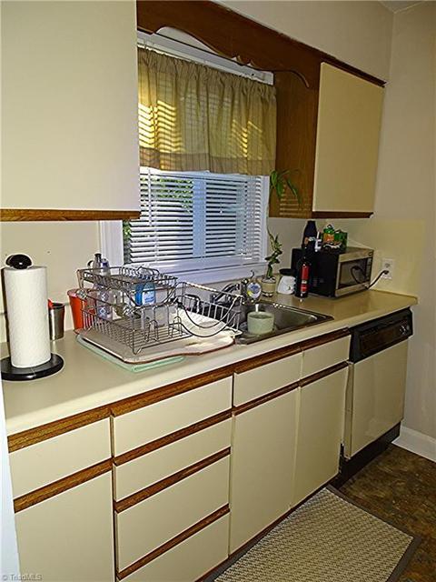 3810 Rolling Rd, High Point, NC 27265 photo 6