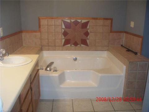 2501 Northfork Ter, High Point, NC 27265 photo 15