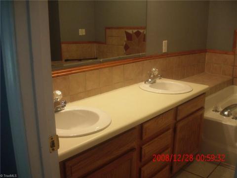 2501 Northfork Ter, High Point, NC 27265 photo 14