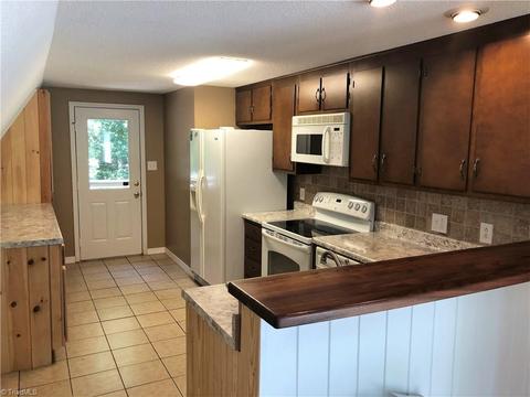 150 Trinity Dr, King, NC 27021 photo 5