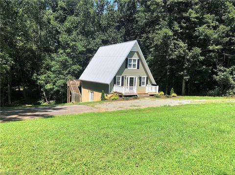150 Trinity Dr, King, NC 27021 photo 3
