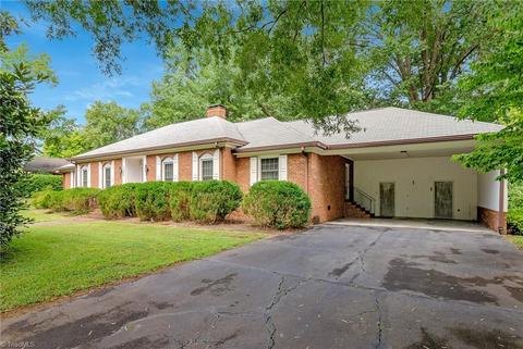 1420 Coventry Rd, High Point, NC 27262 photo 2