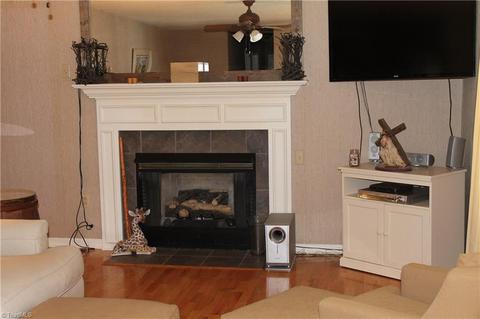 6421 Longview Ave, Trinity, NC 27370 photo 3