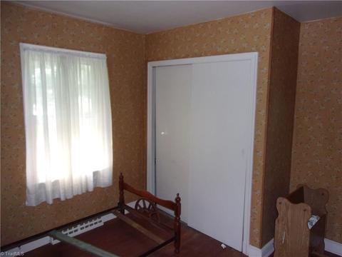 700 E Farriss Ave, High Point, NC 27262 photo 6