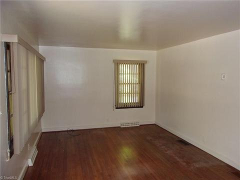 700 E Farriss Ave, High Point, NC 27262 photo 2