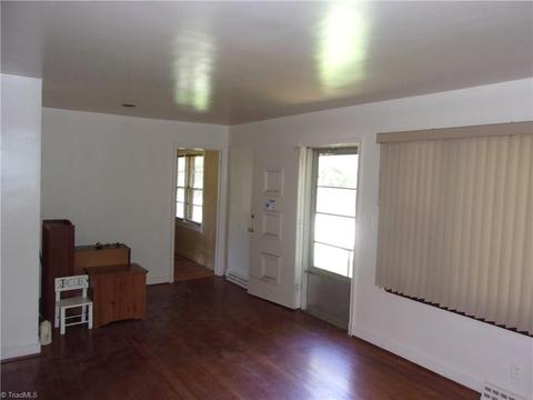 700 E Farriss Ave, High Point, NC 27262 photo 3