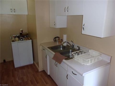 700 E Farriss Ave, High Point, NC 27262 photo 11