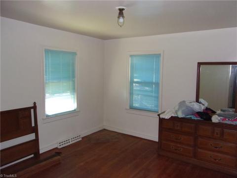 700 E Farriss Ave, High Point, NC 27262 photo 4