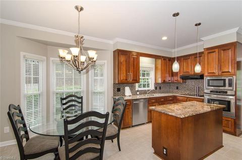 1701 Heathcliff Rd, High Point, NC 27262 photo 12