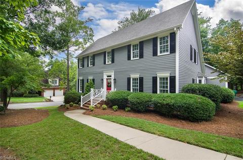 1701 Heathcliff Rd, High Point, NC 27262 photo 1