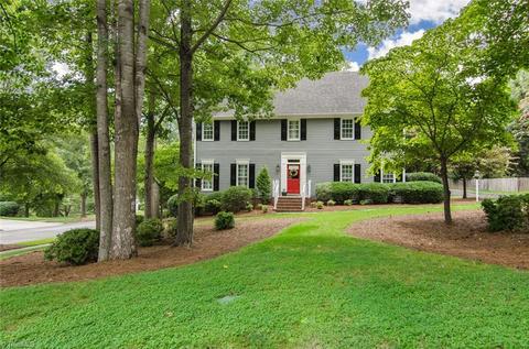 1701 Heathcliff Rd, High Point, NC 27262 photo 2