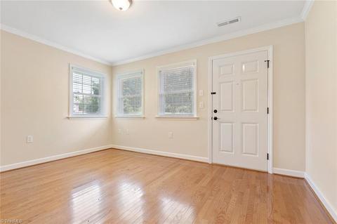 408 West St, King, NC 27021 photo 7