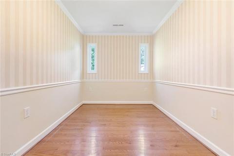 408 West St, King, NC 27021 photo 6