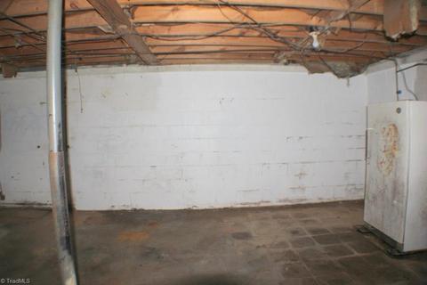 167 Dalsher Ave, Pilot Mountain, NC 27041 photo 17