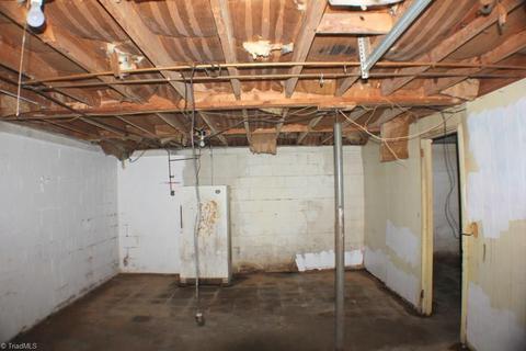 167 Dalsher Ave, Pilot Mountain, NC 27041 photo 16