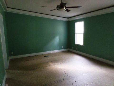 307 Hauser Rd, Pinnacle, NC 27043 photo 5
