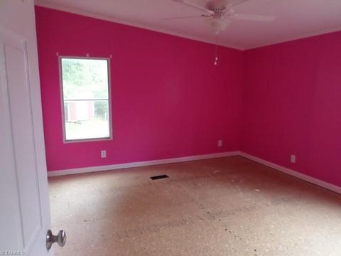 307 Hauser Rd, Pinnacle, NC 27043 photo 8