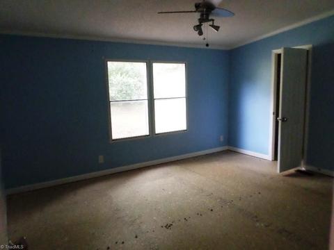 307 Hauser Rd, Pinnacle, NC 27043 photo 7