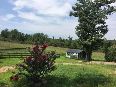7689 Checkmark Rd, Denton, NC 27239 photo 3