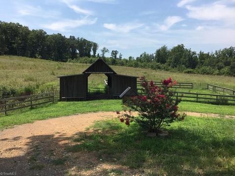 7689 Checkmark Rd, Denton, NC 27239 photo 2