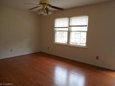 1911 3rd St, Eden, NC 27288 photo 2